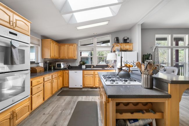 56-Kitchen | Image 13