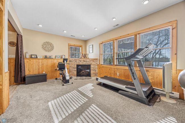 Family Room | Image 26