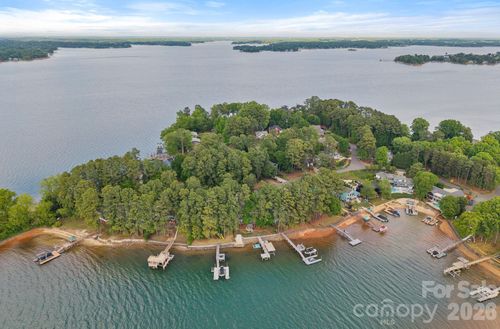 20931 Island Forest Dr, Cornelius, NC, 28031-7101 | Card Image