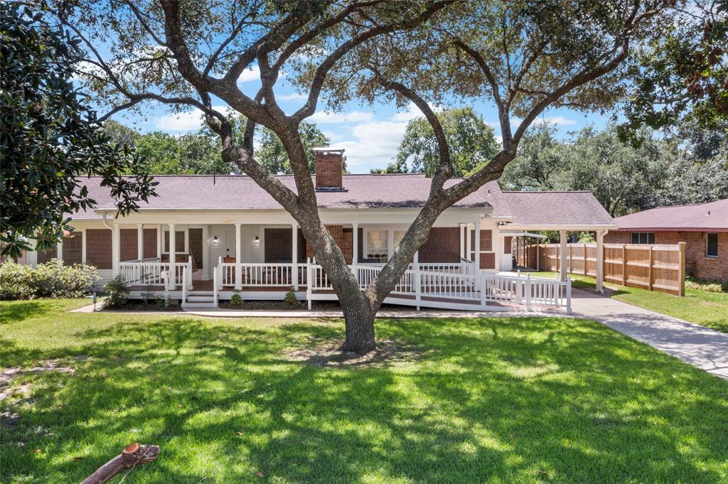 Woodlawn St, Baytown, TX 77520