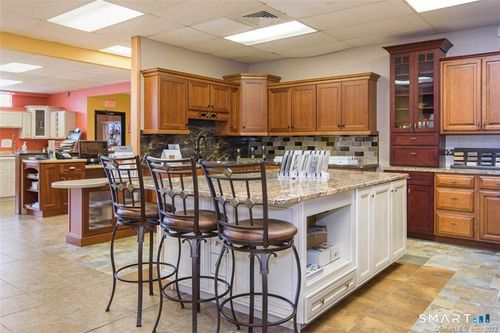 1695 Poquonock Ave, Windsor, CT, 06095-1228 | Card Image