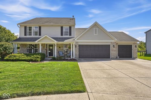 7995 Cobblesprings Dr, Avon, IN, 46123-8787 | Card Image