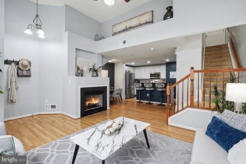 42260 Terrazzo Ter, ALDIE, VA, 20105-2961 | Card Image