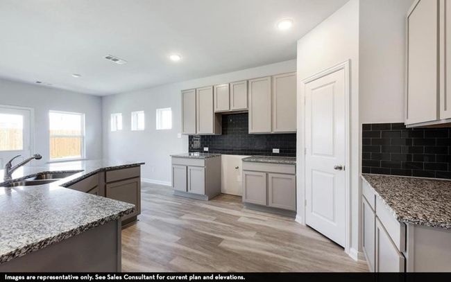 290 Yosemite Dr, House other with 3 bedrooms, 2 bathrooms and 2 parking in Kyle TX | Image 12
