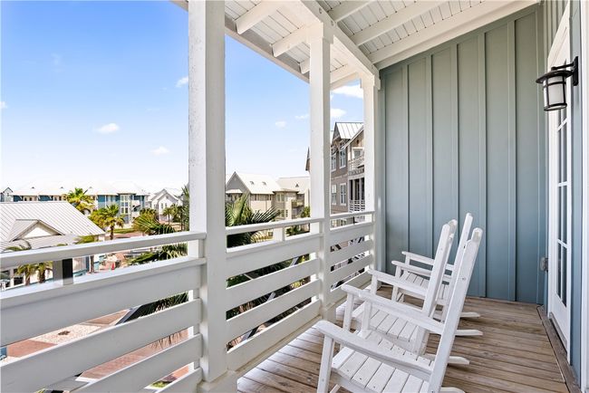 3-304 - 140 Social Cir, Condo with 3 bedrooms, 3 bathrooms and null parking in Port Aransas TX | Image 14