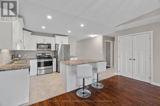 40 Devon Dr, Townhouse with 2 bedrooms, 2 bathrooms and 2 parking in Exeter ON | Image 15