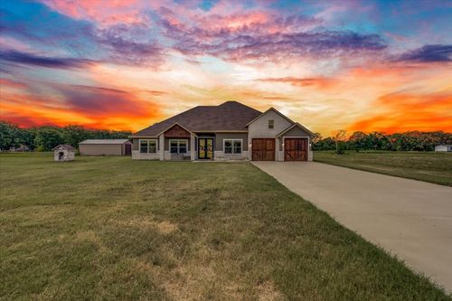 9325 County Road 4074, Scurry, TX, 75158-4746 | Card Image