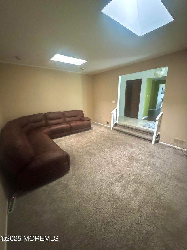 51 Malibu Ct, Condo with 2 bedrooms, 2 bathrooms and null parking in Old Bridge NJ | Image 7