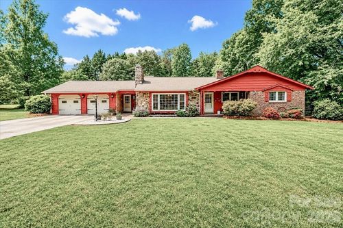 111 Wildflower Lane, Statesville, NC, 28625 | Card Image