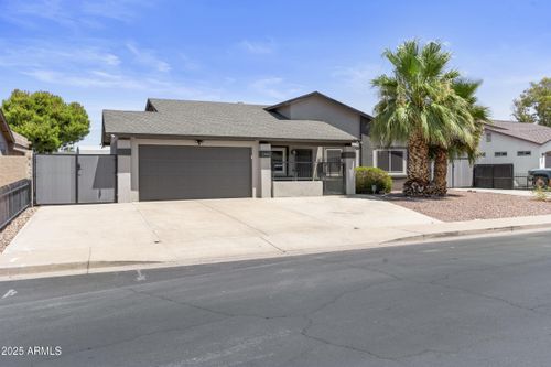 2442 E Diamond Ave, Mesa, AZ, 85204-3821 | Card Image