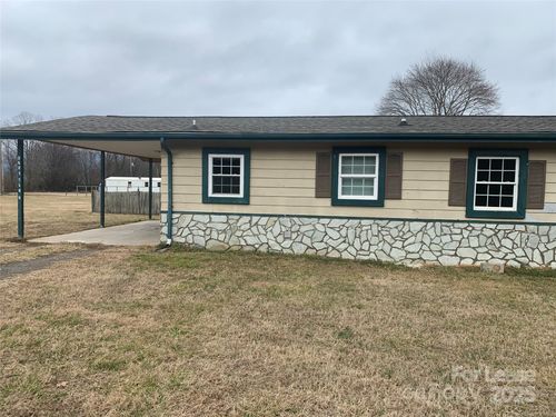 2-4757 Sand Stone Ln, Lenoir, NC, 28645-6512 | Card Image