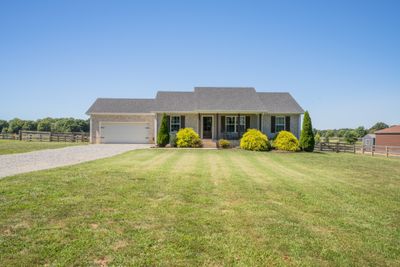 1014 Gill Hodges Rd, House other with 3 bedrooms, 2 bathrooms and 2 parking in Portland TN | Image 2