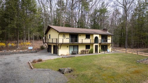 23 Maurizi Ln, Woodstock, NY, 12498-1916 | Card Image