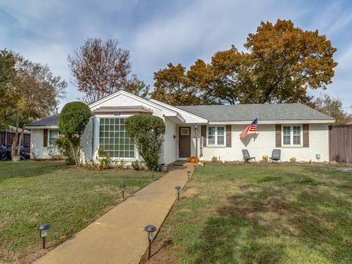 3645 Warick Dr, Dallas, TX, 75229-6052 | Card Image