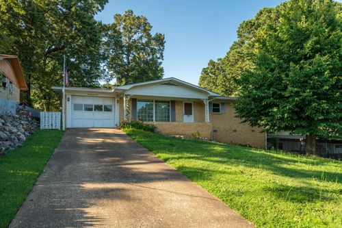 102 Dahlia St, Hot Springs, AR, 71913-3042 | Card Image