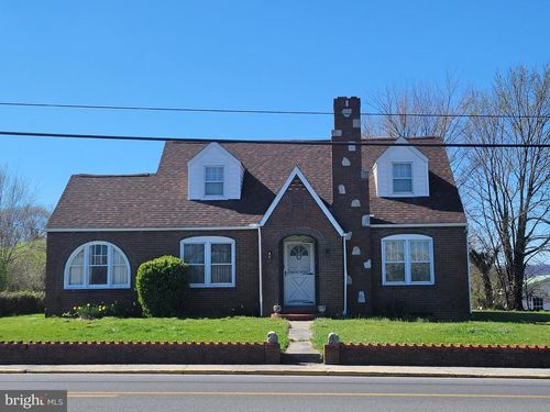 1002 N Queen St, MARTINSBURG, WV, 25404-3547 | Card Image