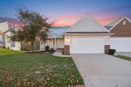 867 E Barrington Cir, Jackson, MI, 49203-2578 | Card Image
