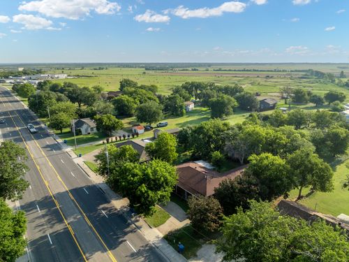 802 N Brazos St, Whitney, TX, 76692-2047 | Card Image