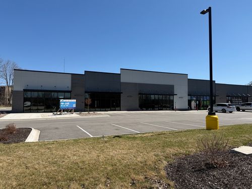 2584 Middle Rd, Bettendorf, IA, 52722-3231 | Card Image