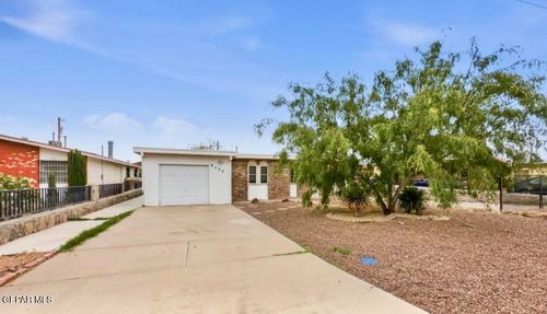 8730 Leo St, El Paso, TX, 79904-1827 | Card Image