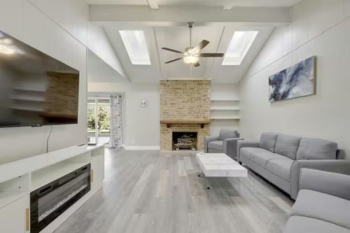 2700 Kerrybrook Ln, Austin, TX, 78757-6914 | Card Image