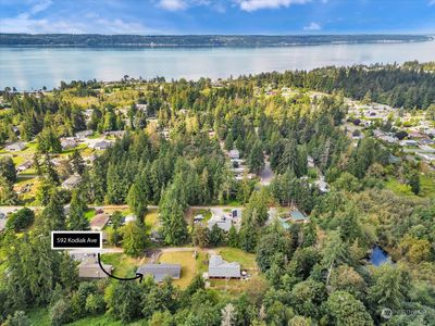 592 Kodiak Avenue, House other with 3 bedrooms, 2 bathrooms and null parking in Camano Island WA | Image 2