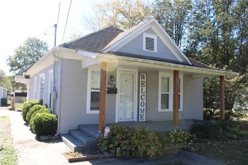 206 E Leighton St, Frontenac, KS, 66763-2433 | Card Image