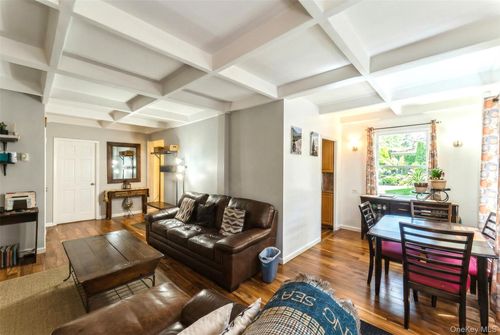 apt-24a-149-32 Union Tpke, Flushing, NY, 11367-3811 | Card Image