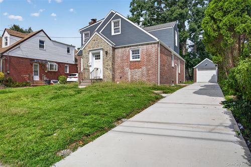 33 Carol Street, Hempstead, NY, 11552 | Card Image