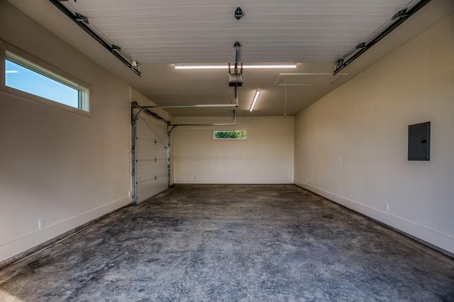 104 Hartfield Rd, Home with 4 bedrooms, 5 bathrooms and 3 parking in Round Top TX | Image 33