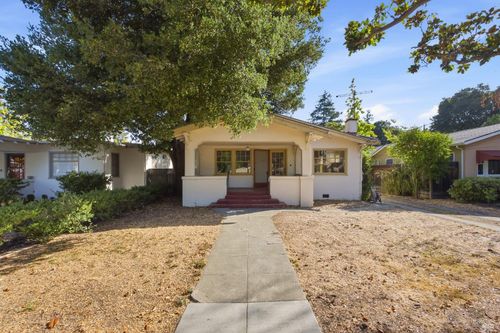 1011 Guinda Street, Palo Alto, CA, 94301 | Card Image