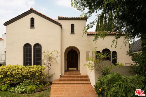 127 N Gower St, LOS ANGELES, CA, 90004-3829 | Card Image