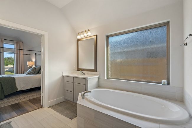 521 Cold River Run, House other with 4 bedrooms, 3 bathrooms and 6 parking in Kyle TX | Image 26