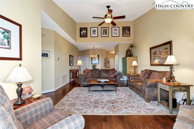 304 - 150 Prudden Ln, Condo with 2 bedrooms, 2 bathrooms and null parking in Blowing Rock NC | Image 19