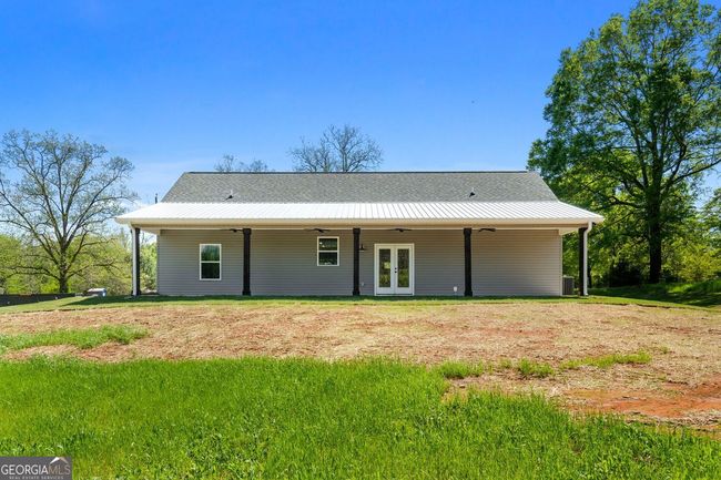 41 Allen Dr, House other with 3 bedrooms, 2 bathrooms and 2 parking in Molena GA | Image 4