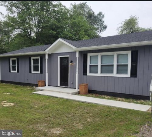 40 Yarrow St, BROWNS MILLS, NJ, 08015-4323 | Card Image