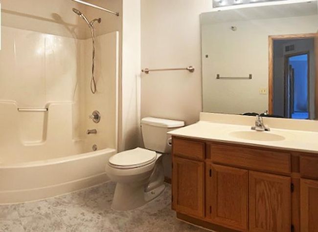 2703 Autumnwood Ln, Townhouse with 2 bedrooms, 2 bathrooms and null parking in Hopkins MN | Image 15