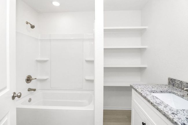 804 Bell St, House other with 3 bedrooms, 2 bathrooms and 2 parking in Coleman TX | Image 18