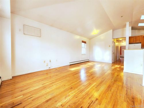 2nd-1516 Jarvis Ave, Bronx, NY, 10461-5605 | Card Image
