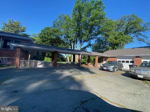 200 69th Pl, CAPITOL HEIGHTS, MD, 20743-2201 | Card Image