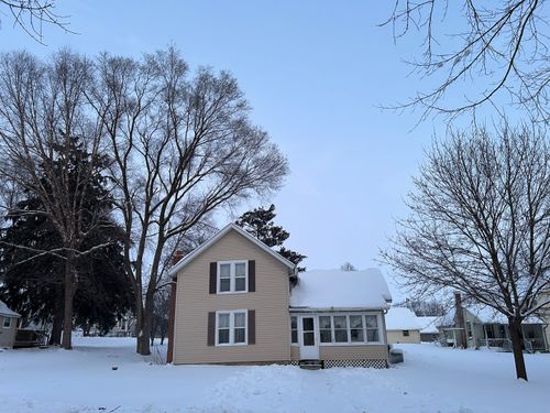 207 West St, MONROE CENTER, IL, 61052-9805 | Card Image