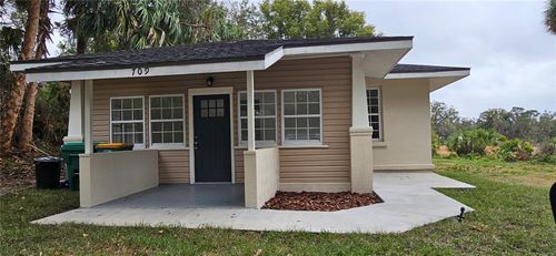 709 S Highland St, MOUNT DORA, FL, 32757-6103 | Card Image