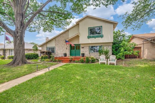5225 Pensacola Dr, Garland, TX, 75043-2818 | Card Image