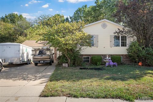 502 Hunter Chaise Dr, Wentzville, MO, 63385-2751 | Card Image