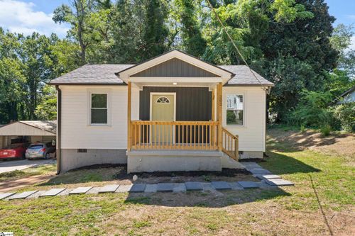 202 Loop St, Greenville, SC, 29609-4538 | Card Image