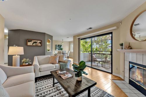 apt-317d-21239 Gary Dr, Hayward, CA, 94546-6130 | Card Image