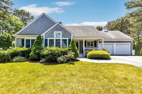19 Eagle Ln, Cotuit, MA, 02635-2538 | Card Image