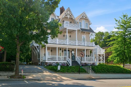 3-54 N Broadway, Tarrytown, NY, 10591-3238 | Card Image