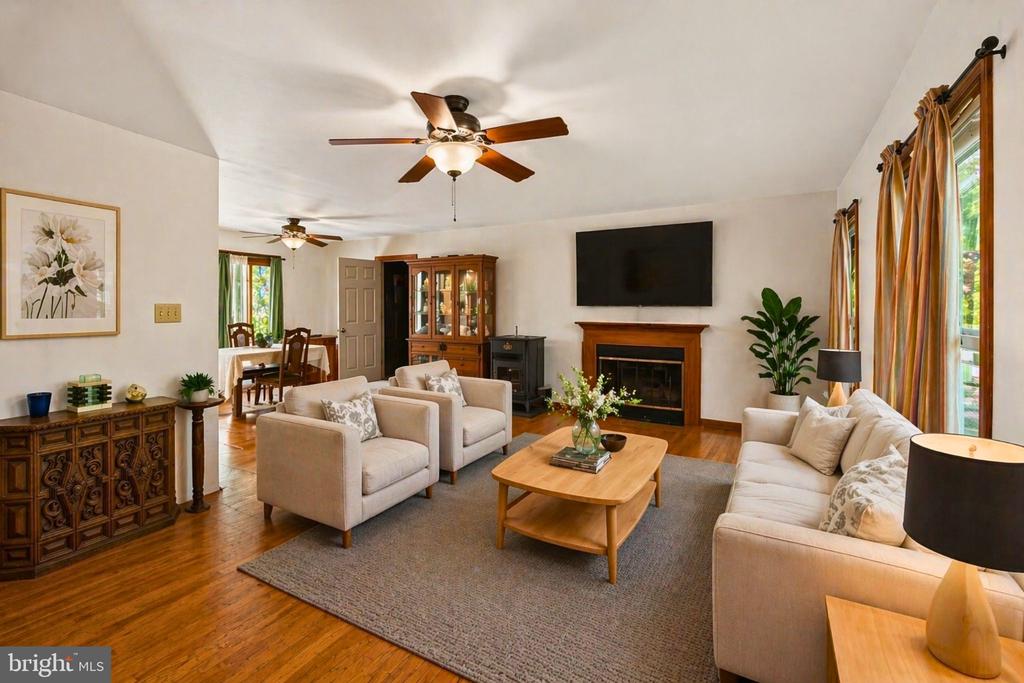 Residential in SHARPSBURG 5