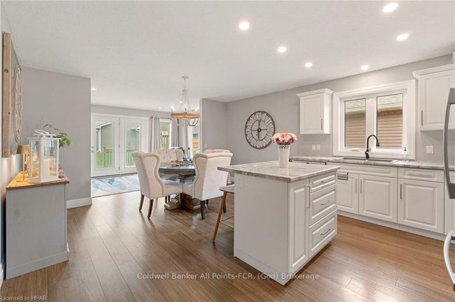 43 Huron Heights Dr, House other with 2 bedrooms, 2 bathrooms and 2 parking in Goderich ON | Image 17
